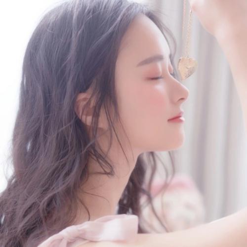 时尚潮流美女头像，撒娇的温柔的漂亮为你而来