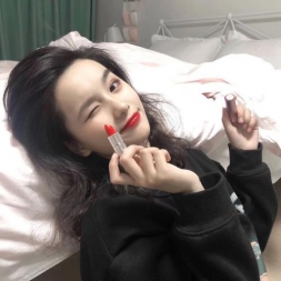 美女头像清新干净简约 帅哥都喜欢微胖的